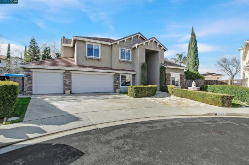 1036 Barkwood Ct, Concord, CA 94521-5439