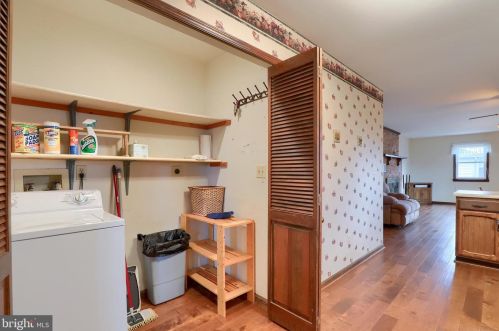 154 Amsterdam Rd, Lancaster PA  17603-9719 exterior