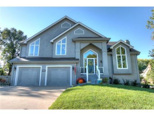723 Cottonwood Ln, Liberty, MO 64068-7403