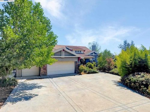 2509 Leona Pl, Pleasanton, CA 94566-2246