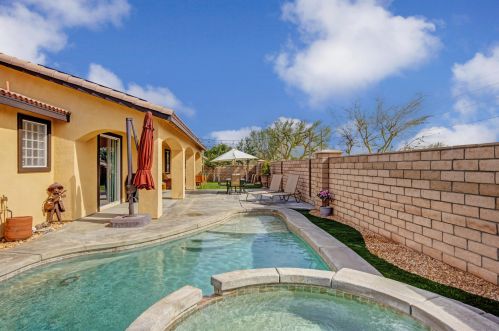 83555 Fenton Ct, Indio, CA 92203-3133