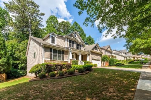 3932 Grand Park Dr, Suwanee, GA 30024-3915