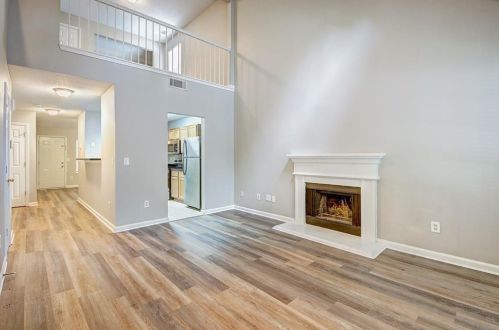 2249 Charleston Pointe, Atlanta GA  30316-3018 exterior
