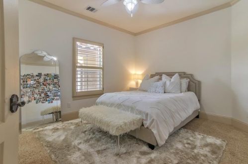 11401 Eagles Gln Dr, Austin TX  78732-2088 exterior