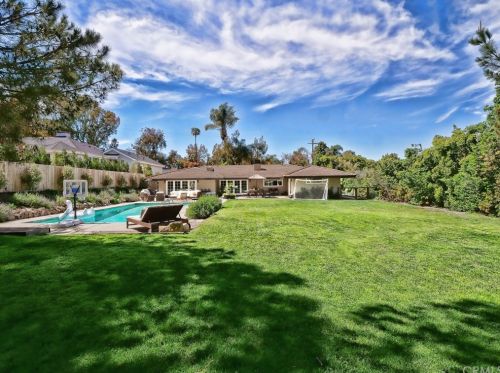 8 Hidden Valley Rd, Palos Verdes Estates, CA 90274-1519
