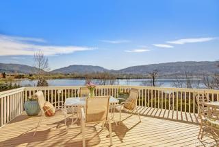 4274 Lake Sammamish Pkwy, Redmond, WA 98052-5606
