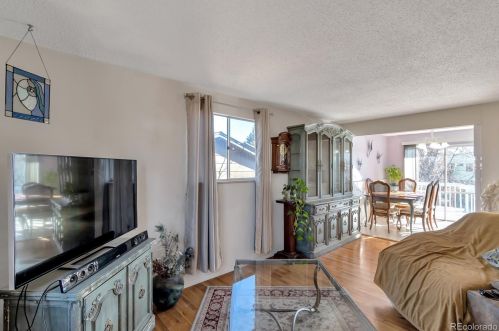 7112 Alabama Dr, Aurora CO 80232-5508 exterior