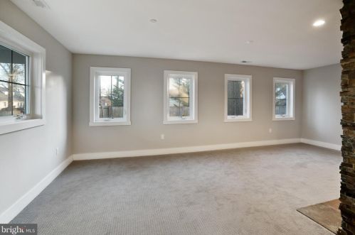 5089 Lerch Dr, Shady Side MD 20764-9650 exterior