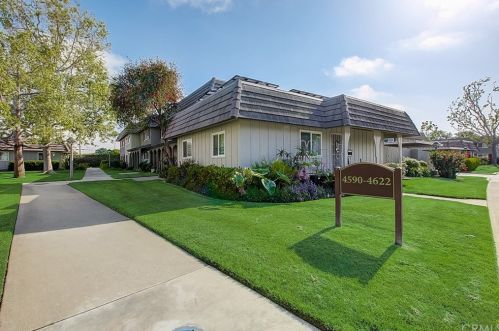 4598 Larwin Ave, Cypress, CA 90630-3509