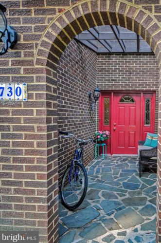 730 Ticonderoga Ave, Severna Park, MD 21146-3918