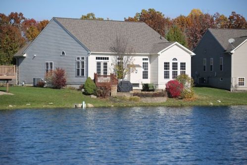 140 Hidden Lake Ln, Peninsula, OH 44264-9578