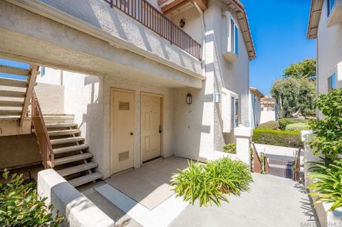7478 Altiva Pl, Carlsbad CA  92009-6415 exterior