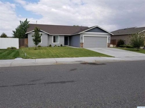 3717 Milagro Dr, Pasco, WA 99301-7214