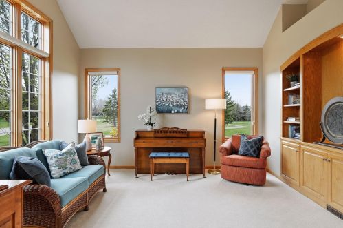 9100 Heritage Way, Saint Paul MN  55125-5034 exterior