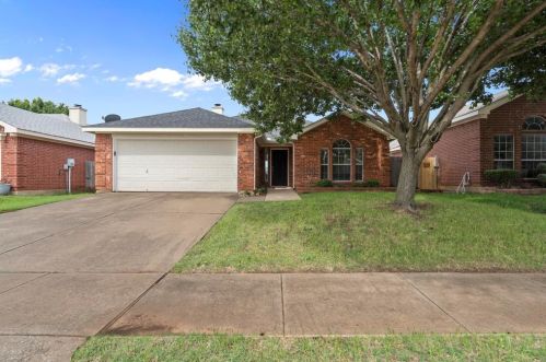 7344 Rock Garden Trl, Fort Worth, TX 76123-2856