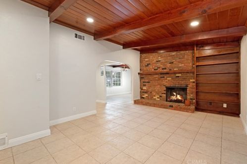 2935 Westridge Rd, Riverside CA  92506-4448 exterior