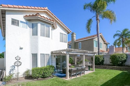 1894 Timber Trl, Vista CA 92081-7326 exterior