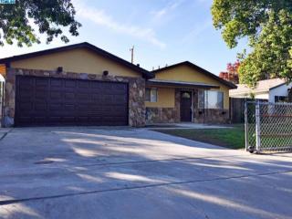 715 C St, Tulare, CA 93274-5163