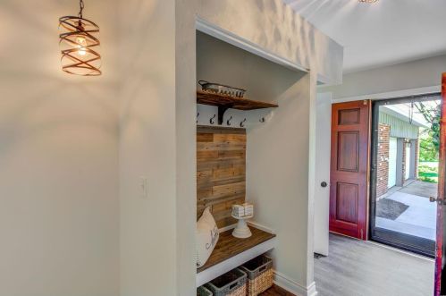 1 Nectar Ln, Villa Ridge, MO 63089-1932