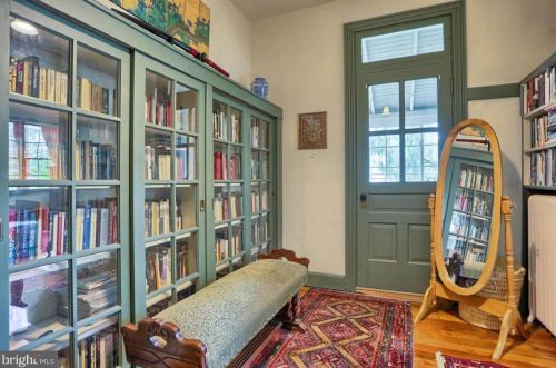 263 Walnut St, Carlisle PA  17013-3735 exterior