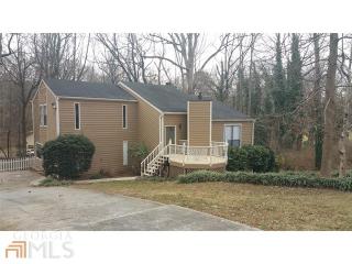 5425 Fork Dr, Lilburn, GA 30047-6246