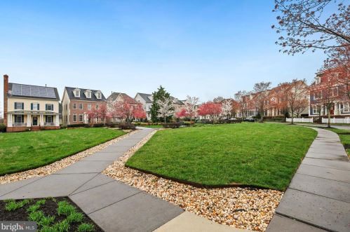 8810 Gunston St, Fulton MD  20759-2308 exterior