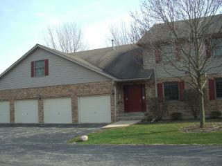 1645 Beach Rd, Waukegan, IL 60087-1562