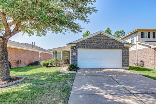 17623 Barton Point Ln, Richmond TX  77407-2481 exterior