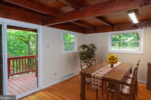 150 White Dogwood Pl, Harpers Ferry WV 25425 exterior