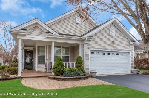 82 Stamford Dr, Jackson Twp, NJ 08527-4478