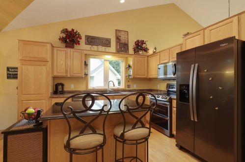 13907 Farmington Way, Saint Paul MN  55124-3314 exterior