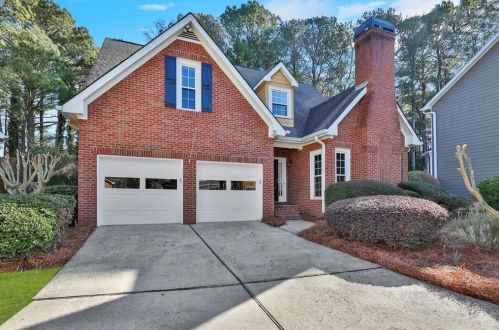 1543 Laurel Park Cir, Atlanta, GA 30329-3217