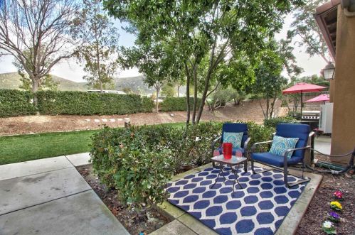10536 Calle Tamarindo, San Diego, CA 92127-8802