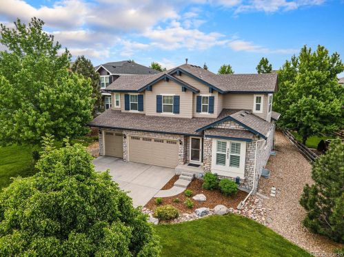 24662 Ontario Dr, Aurora CO 80016-4125 exterior