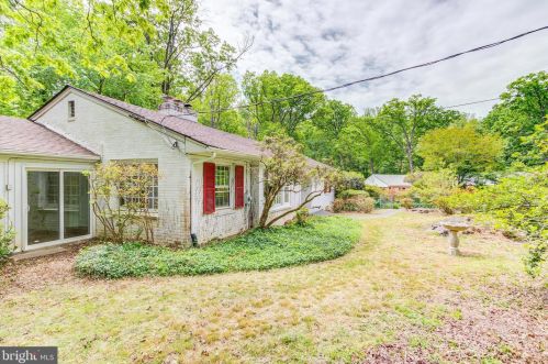 3913 Malcolm Ct, Annandale, VA 22003-1517