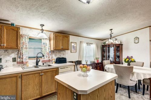 24 Raptor Dr, Hanover PA 17331-8159 exterior