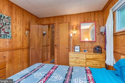 588 Shannondale Rd, Harpers Ferry WV 25425-4757 exterior