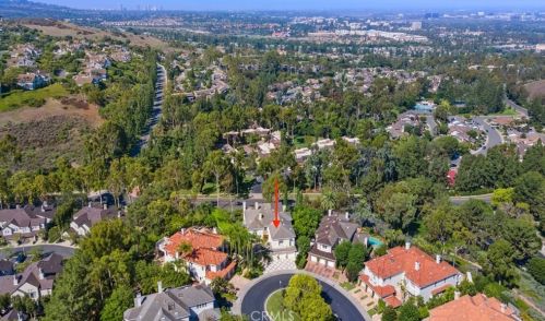 1 Charlotte, Irvine CA  92603-3448 exterior