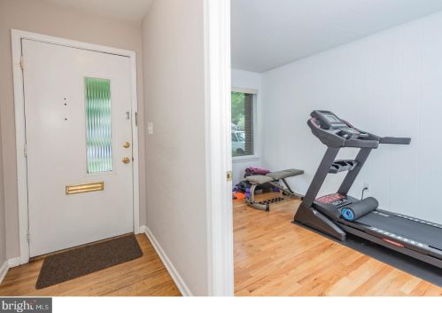 35 Cameron Ct, Princeton NJ  08540-3923 exterior