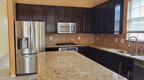 9113 Azinger Dr, Plano TX  75025-5090 exterior