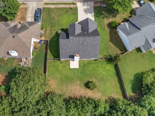 718 Old Stone Ct, Stockbridge GA  30281-7616 exterior