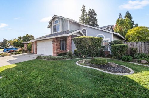 9200 Ronan Ct, Elk Grove, CA 95624-3540