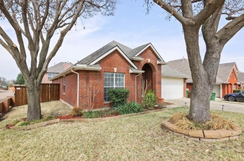 1040 Sweet Grass Trl, Lewisville, TX 75028-7160