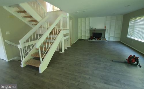 5905 Lovejoy Ct, Springfield VA  22152-1407 exterior