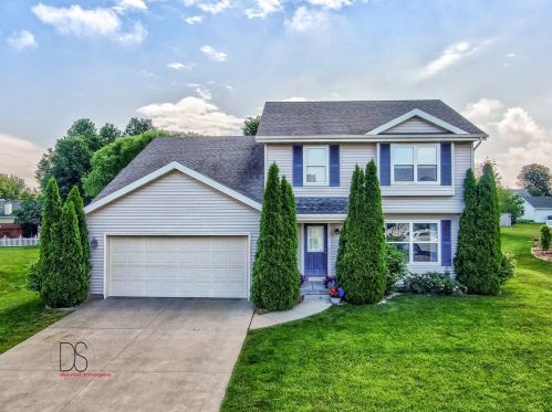 808 Banbury Dr, Ottawa, IL 61350-9006