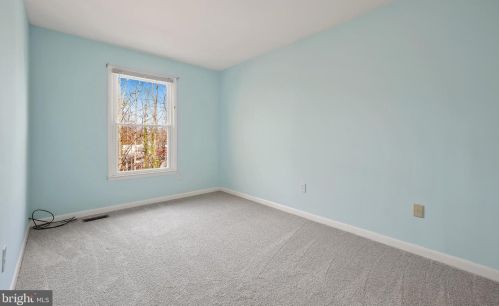 9048 Saffron Ln, Silver Spring MD 20901-4272 exterior