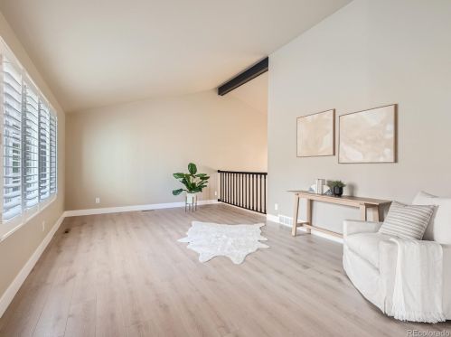 7083 Oneida Cir, Englewood CO  80112-1125 exterior