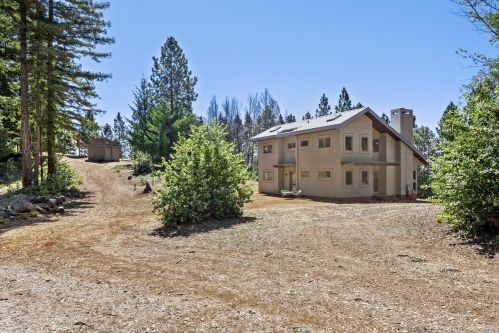 3559 Creighton Ridge Rd, Cazadero, CA