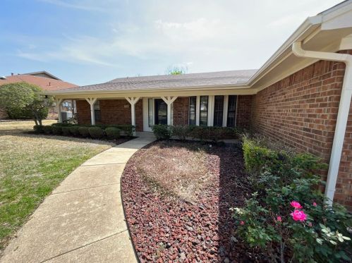 7104 Greenhill Trl, Fort Worth TX  76182-7726 exterior