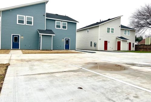 5826 Grayson St, Fort Worth TX  76119-4319 exterior